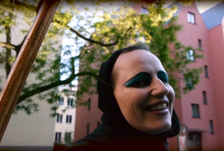 Hexe aus der Klappergass