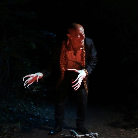 Nosferatu mit Krallenhänden